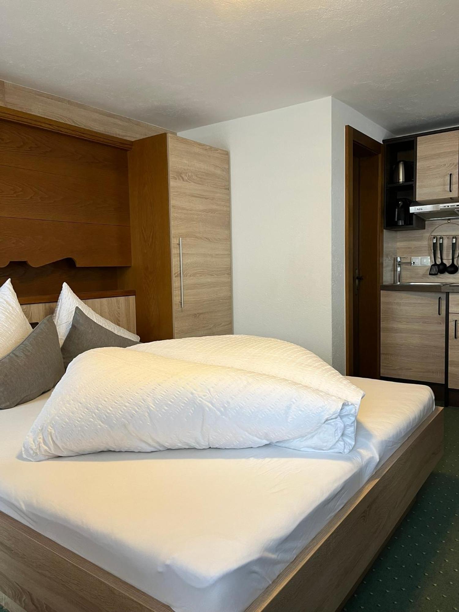 Ferienwohnung Altes Holzhaus Sölden Exterior foto