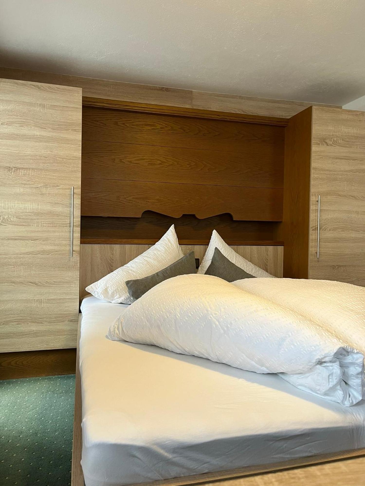 Ferienwohnung Altes Holzhaus Sölden Exterior foto