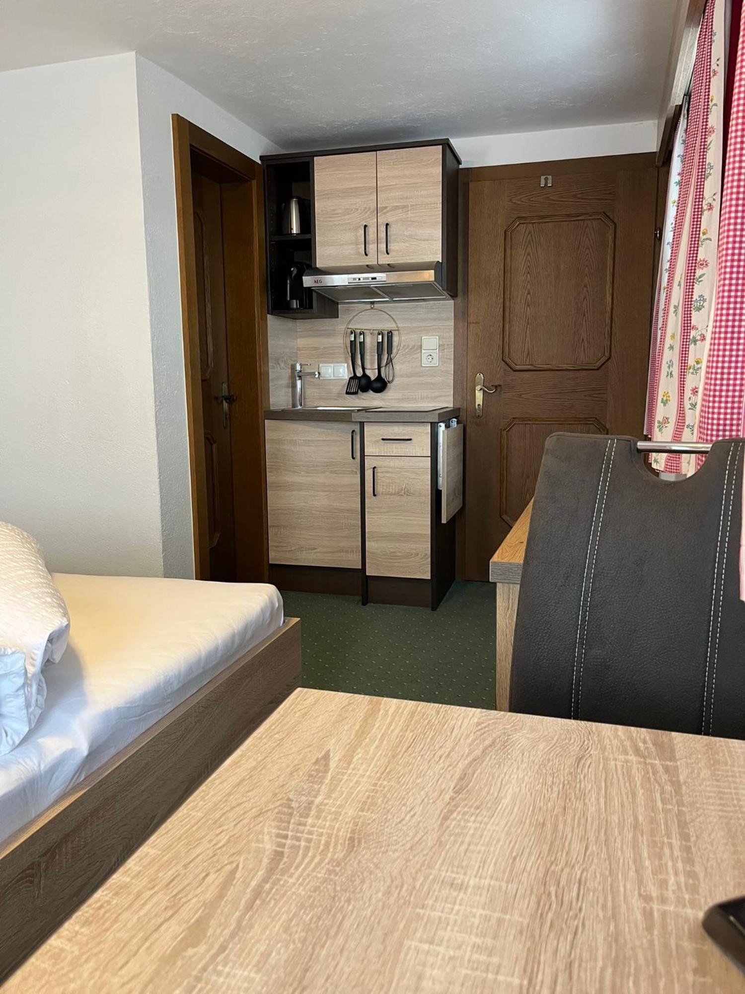Ferienwohnung Altes Holzhaus Sölden Exterior foto